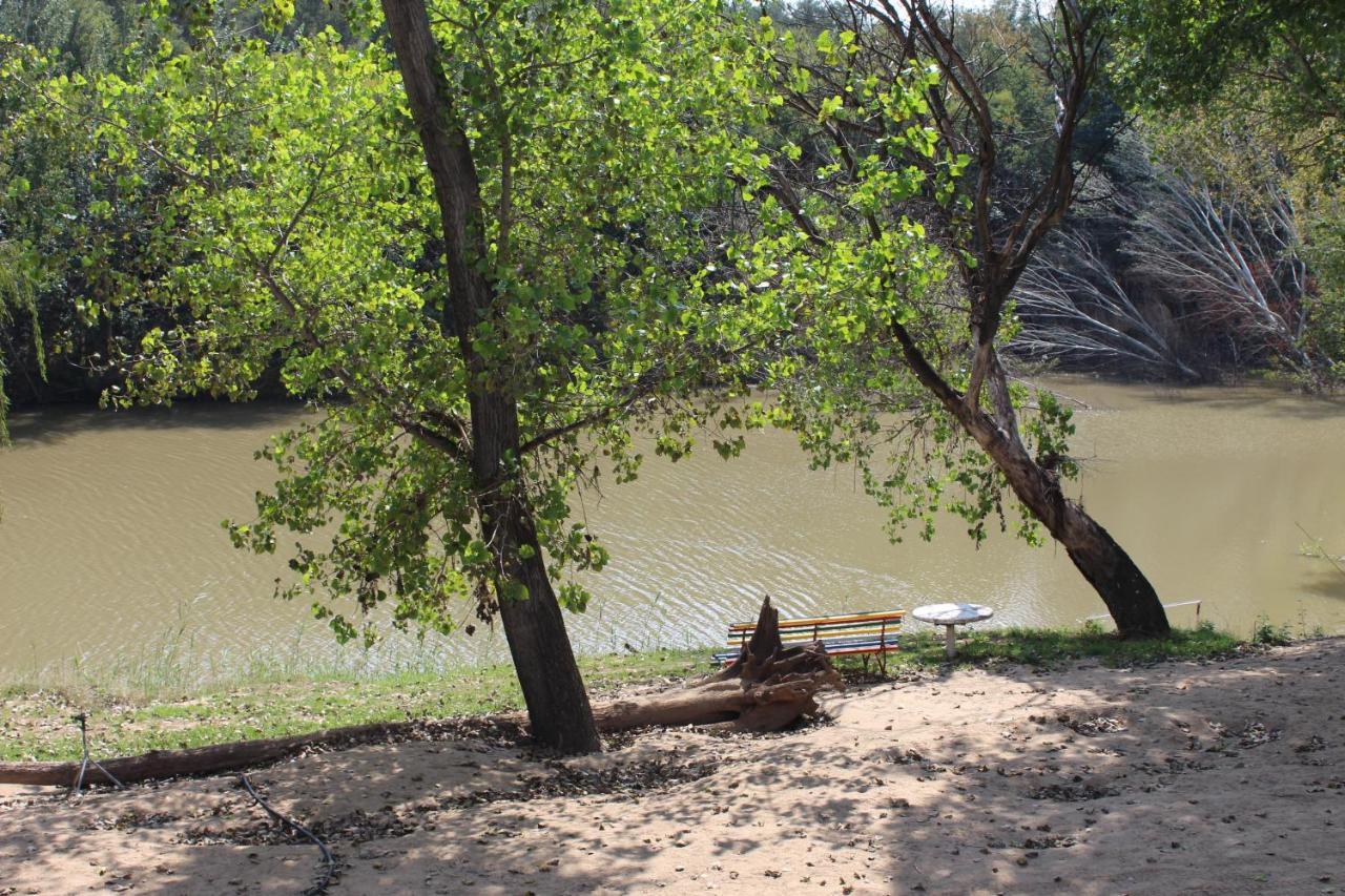At The River Guest House Kroonstad Exterior photo